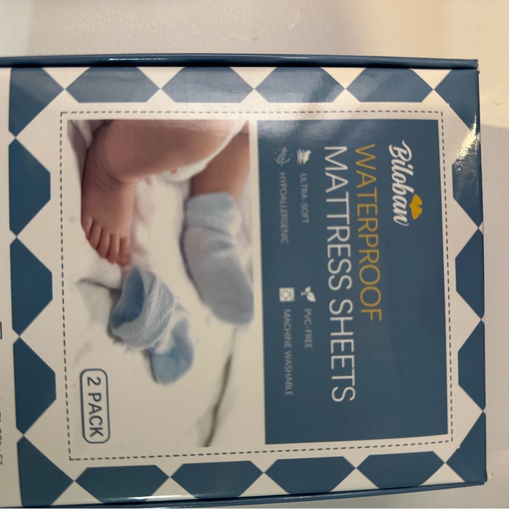 Waterproof mattress sheet. 2 pack mini crib